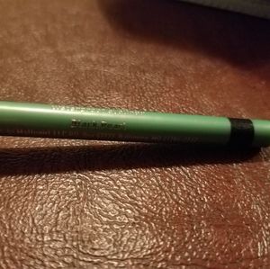 New Laura Geller i-care BLACK waterproof eyeliner